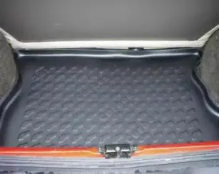 Лоток багажного/грузового отсека CARBOX купить